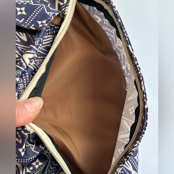 New Kavu Multi Pocket Rope Sling Crossbody Pack - Picture 7 of 9